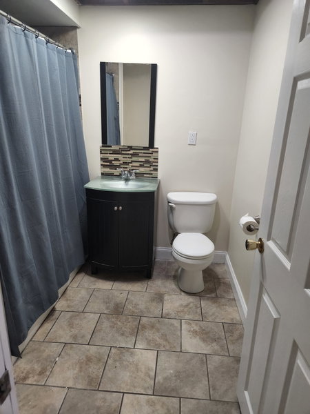 28 Lancaster St #2R (Near WPI) Heat Included image
