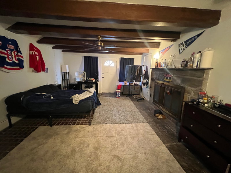 North End 8 bedrooms/7 entrance huge castle, great for sport team or a group available 5/31/26 image