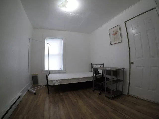 Floor2 Room4.jpg