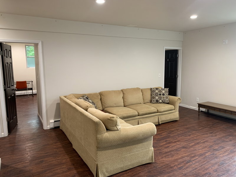 4 ROOMS WITH 4 BATHS ($650 per person | Total: $2600) image