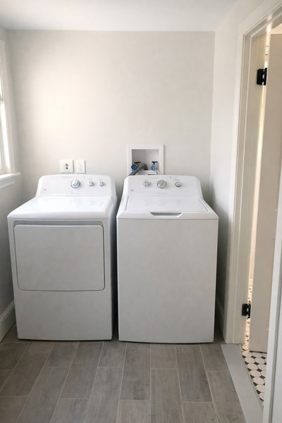 Lovely two bed near campus image