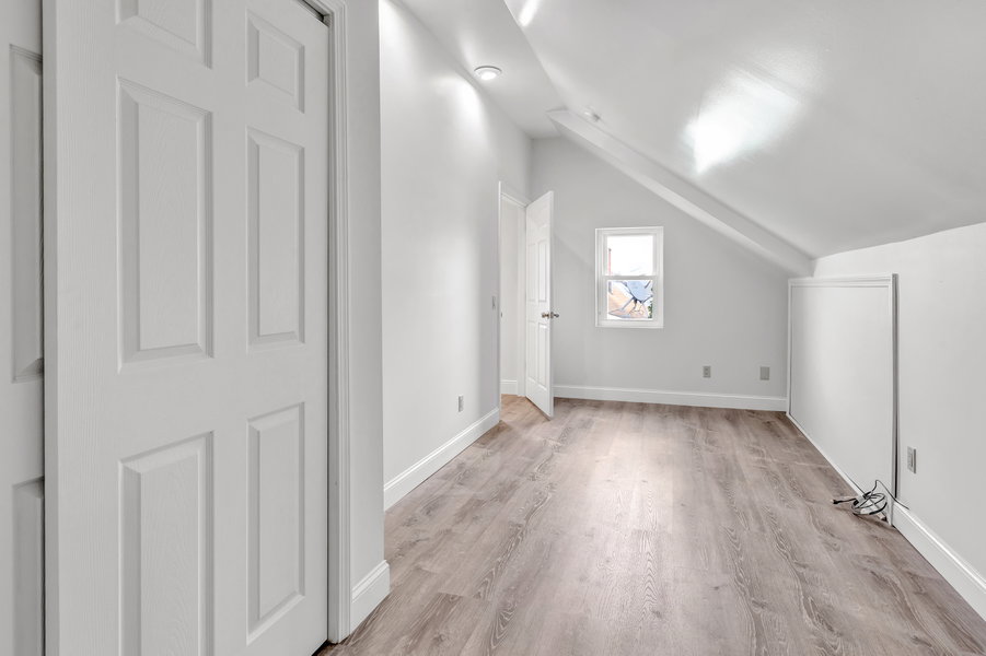 Off Signe Fairfield University Off Campus Housing - RENOVATED BEAUTIFUL ...