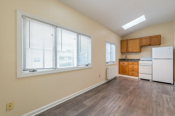 62 Cedar St #4 image