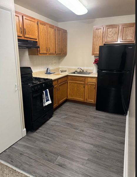 Admiral Farragut Apartments image