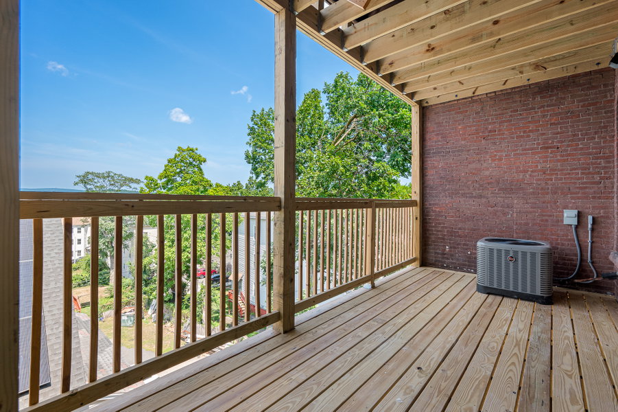 AVAILABLE FOR THIS SCHOOL YEAR AND NEXT SCHOOL YEAR - BEAUTIFUL BRAND NEW UNIT NEXT TO CLARK - 4 Bedrooms 2 Bathrooms image