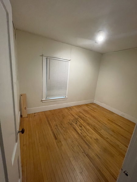 Single Room, 4 min walk to WPI. 3 Months rent already paid image