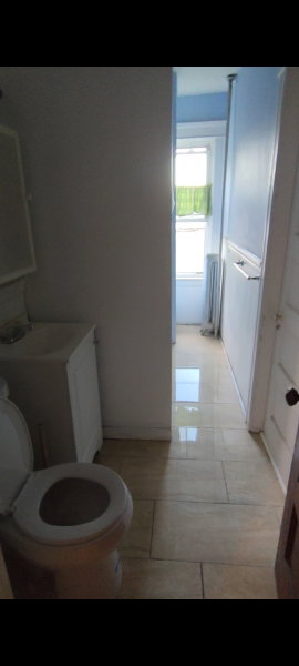 Bathroom2