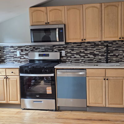 93 Bay View Ave Bristol 