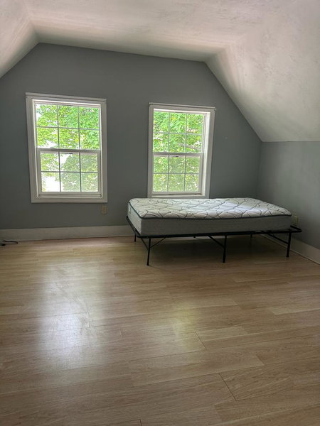Highland St - Rooms for Rent - less than 2-min walk to WPI Campus image
