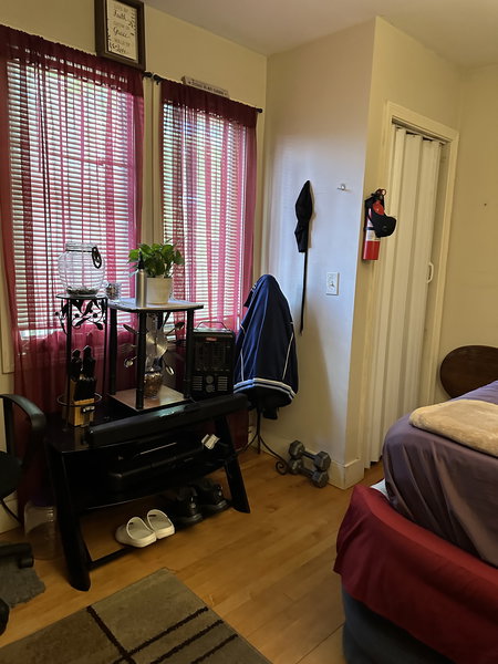 Highland St - Rooms for Rent - less than 2-min walk to WPI Campus image