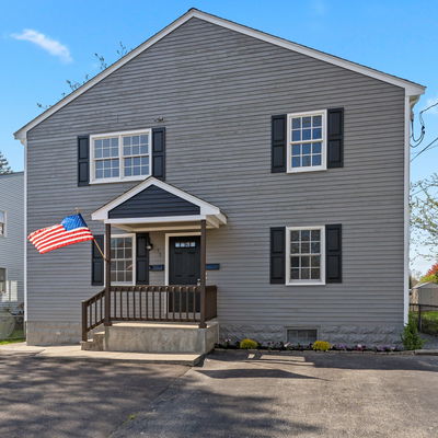 4 Bed 1 Bath Downtown Bristol, RI [4 min from RWU]