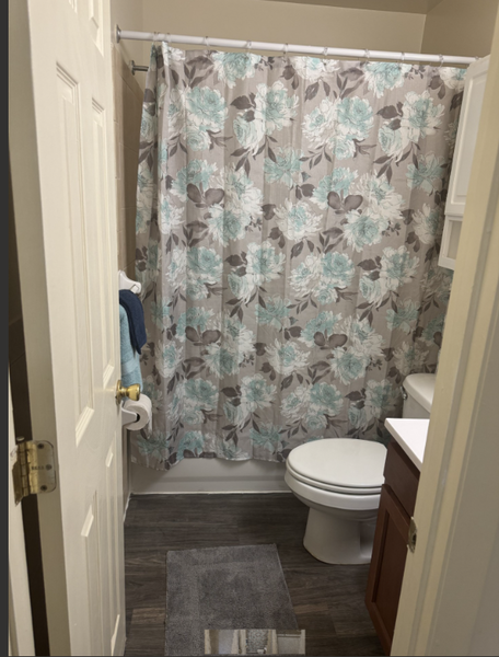 Admiral Farragut Apartments image