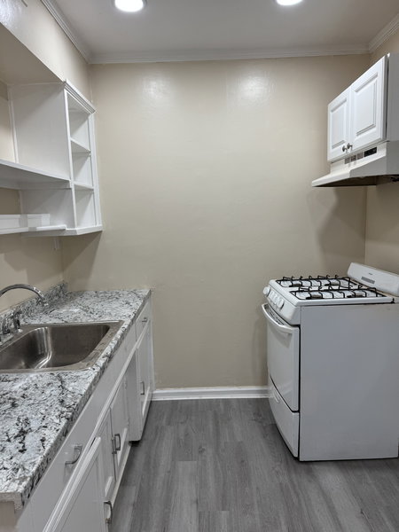 TWO BEDROOM APARTMENT FOR RENT A FEW BLOCKS FROM ST. JOHN'S UNIVERSITY image