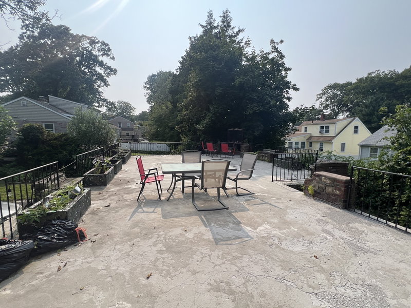 North End 8 bedrooms/7 entrance huge castle, great for sport team or a group available 5/31/26 image