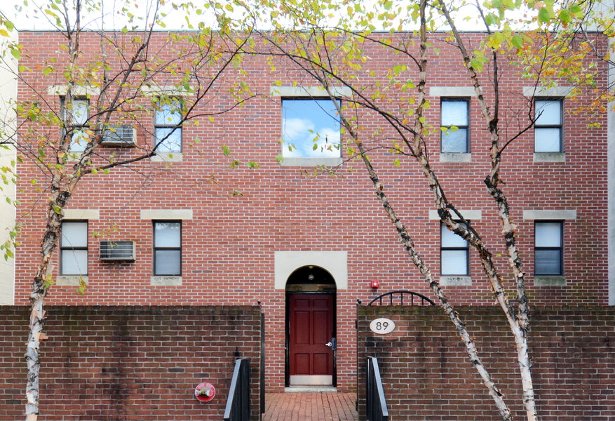 Convenient College Hill Apartments with Amenities  image